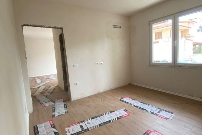 Appartamento in vendita a Durazzo 1+1, Vuoto