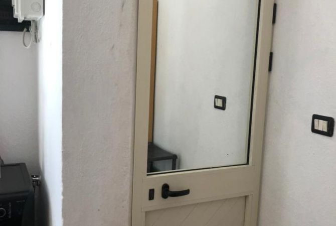 Jepet objekt me qera Bathore, Kamez