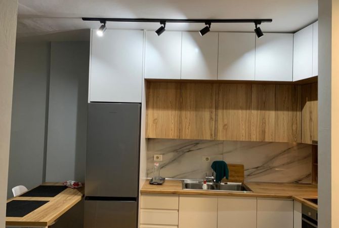 Appartamento in vendita a Tirana 1+1, Vuoto