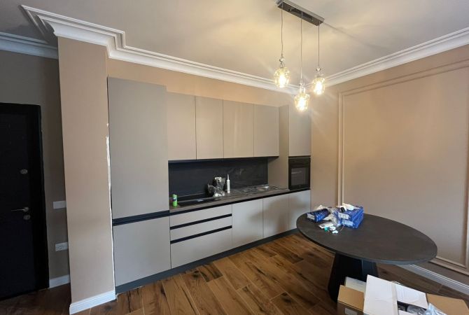 Shtepi me qera Apartament ne Tirane, 2+1, Mobilimi E mobiluar, Pagesa 1,200  Euro.