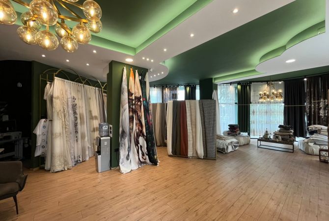 Business Property for Rent 1+1 in Tirana - 1,200 Euro