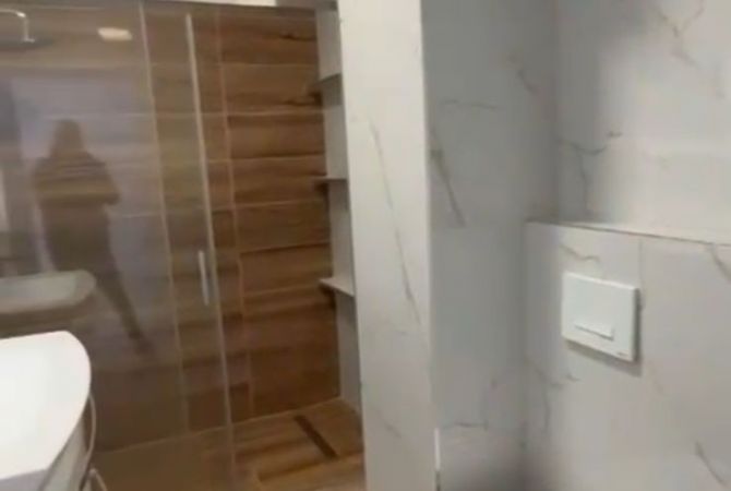 Shtepi ne shitje Apartament ne Tirane, 2+1, Mobilimi E mobiluar, Pagesa 130,000  Euro.