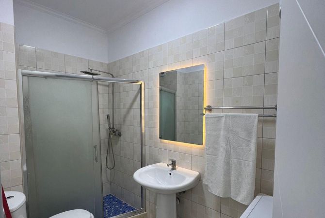 Shtepi ne shitje Apartament ne Tirane, 1+1, Mobilimi E mobiluar, Pagesa 107,000  Euro.