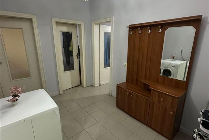Shtepi me qera Apartament ne Tirane, 2+1, Mobilimi E mobiluar, Pagesa 50,000  Leke.