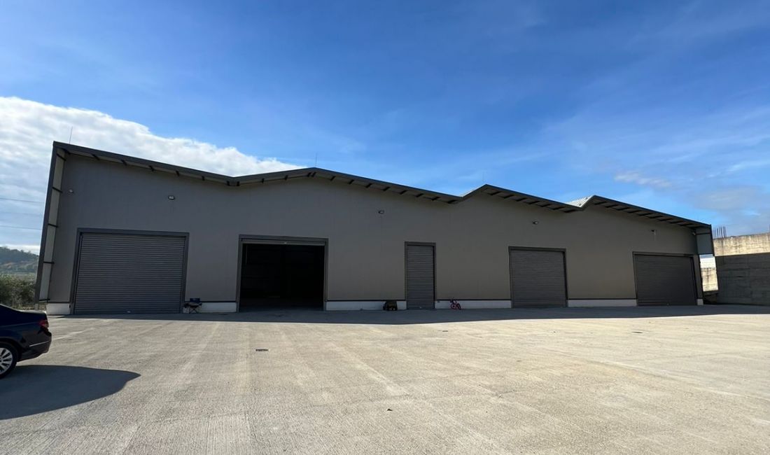 Shitet Kapanon ne Mezez