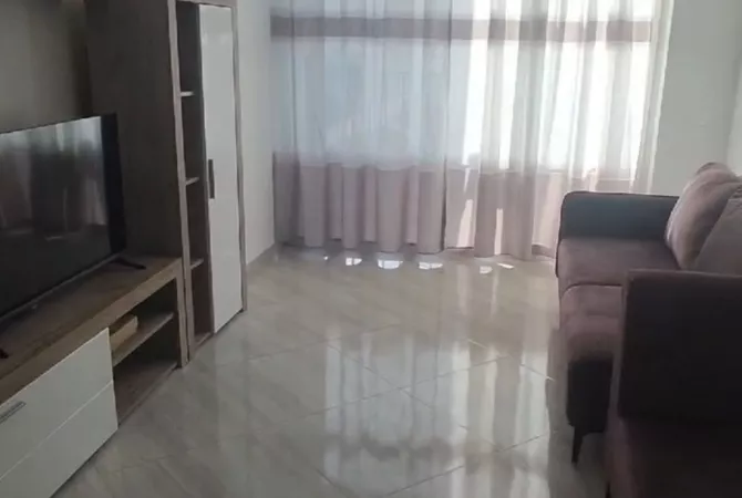 Appartamento in vendita a Tirana 1+1, Arredato