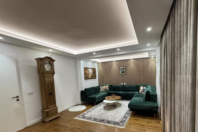 Jepet me qera Vilë Moderne ne Laknas