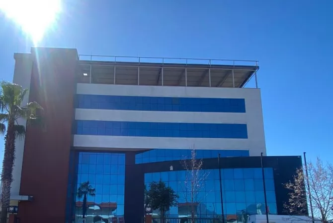 Business Property for Rent 1+1 in Tirana - 15,000 Euro