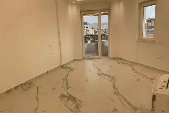 Jepet me qera Ambient Biznesi 2+1 tek ne Qender 