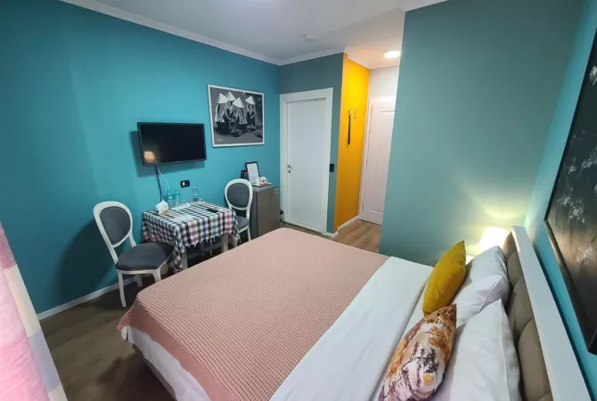 Business Property for Rent 5+1 in Tirana - 5,000 Euro