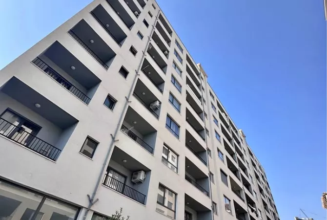 Shtepi ne shitje Apartament ne Tirane, 1+1, Mobilimi Bosh, pa mobiluar, Pagesa 60,000  Euro.