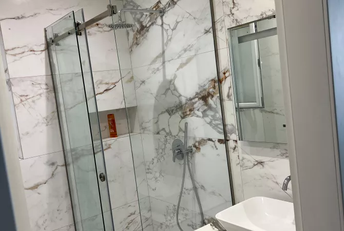 Appartamento in affitto a Tirana 2+1, Arredato