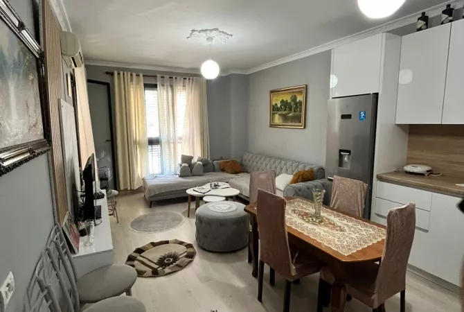 Shtepi me qera 1+1 ne Tirane - 470 Euro