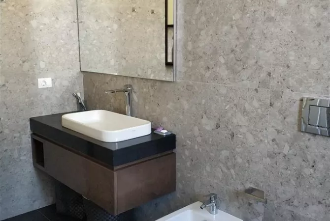 Appartamento in affitto a Tirana 2+1, Arredato