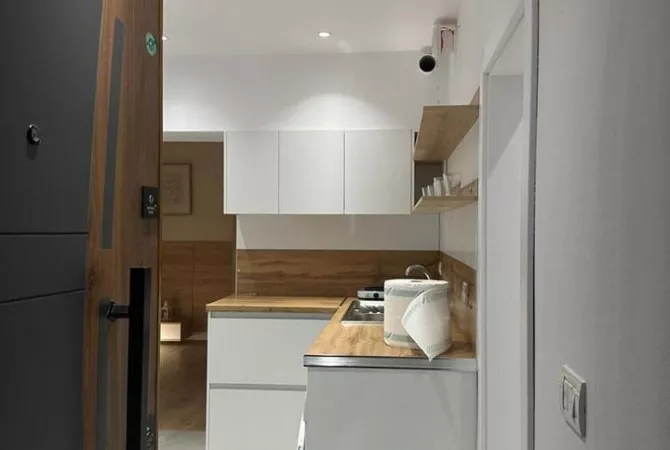 Shtepi me qera Apartament ne Tirane, Garsoniere, Mobilimi E mobiluar, Pagesa 600  Euro.