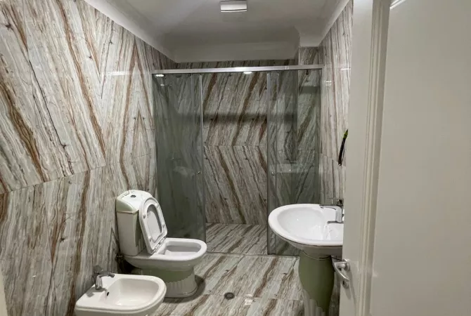 Jepet me qera ambient zyrash ne Astir 