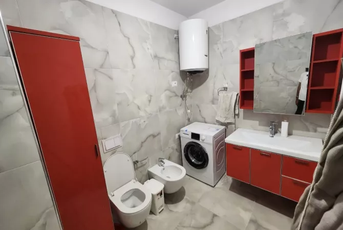 Shtepi me qera Apartament ne Tirane, 2+1, Mobilimi E mobiluar, Pagesa 50,000  Leke.