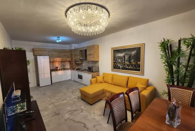 Shtepi me qera 2+1 ne Tirane - 50,000 Leke