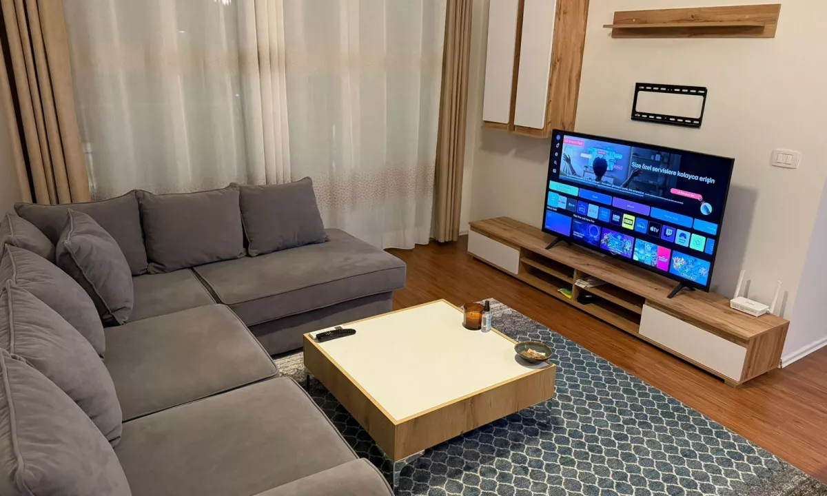 Shtepi me qera Apartament ne Tirane, 2+1, Mobilimi E mobiluar, Pagesa 750  Euro.