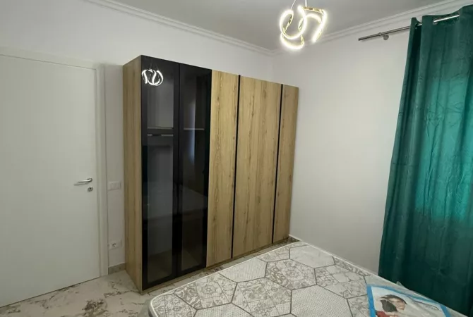 Shtepi ne shitje Apartament ne Durres, 1+1, Mobilimi E mobiluar, Pagesa 72,000  Euro.