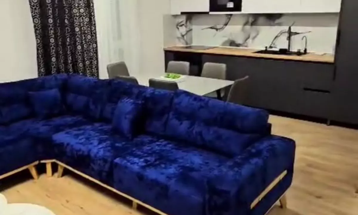 Appartamento in affitto a Tirana 2+1, Arredato