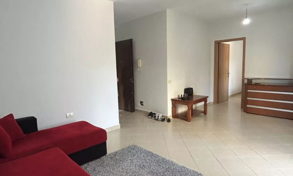 Shtepi me qera Apartament ne Tirane, 1+1, Mobilimi E mobiluar, Pagesa 35,000  Leke.