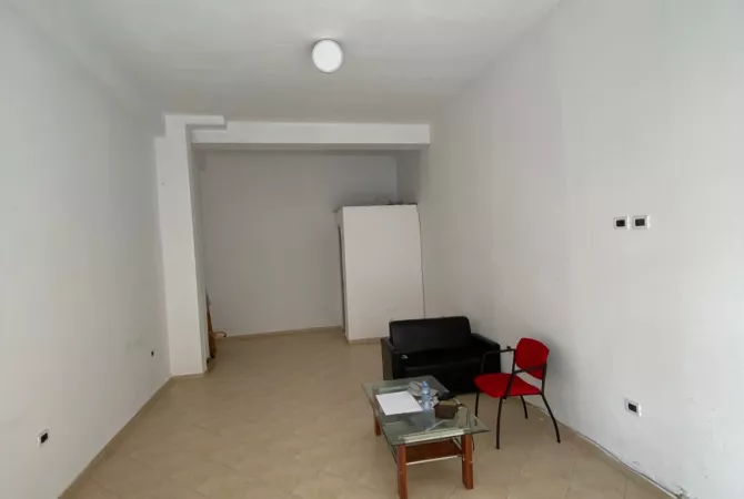 Business Property in Sale 1+1 in Tirana - 85,000 Euro