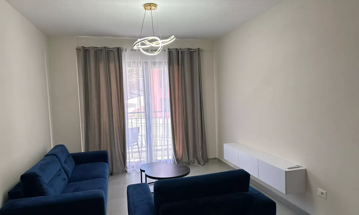 Shtepi me qera Apartament ne Tirane, 1+1, Mobilimi E mobiluar, Pagesa 700  Euro.