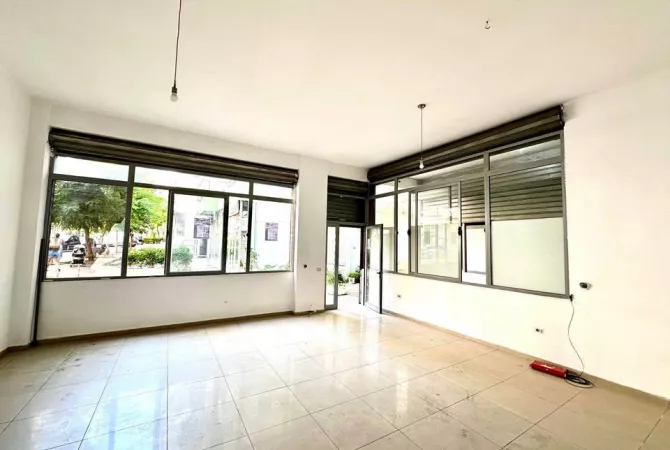 Business Property in Sale 1+1 in Tirana - 70,000 Euro