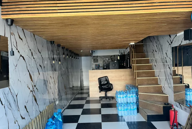 Business Property for Rent 1+1 in Tirana - 60,000 Leke