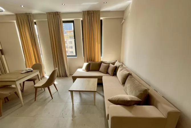 Shtepi me qera 1+1 ne Tirane - 70,000 Leke