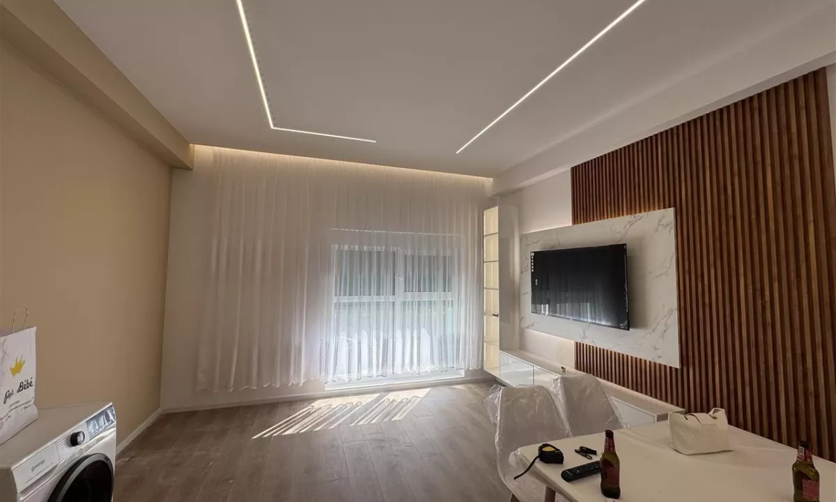 Shtepi me qera Apartament ne Tirane, 1+1, Mobilimi E mobiluar, Pagesa 500  Euro.