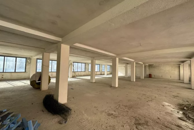 Business Property for Rent 3+1 in Tirana - 1,500 Euro