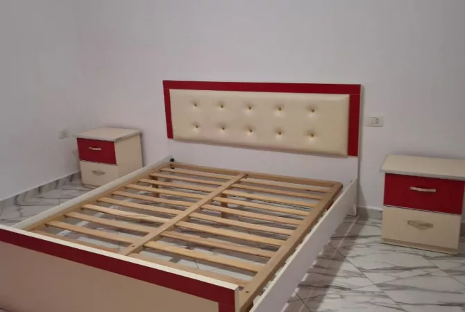 Shtepi me qera Apartament ne Tirane, 2+1, Mobilimi E mobiluar, Pagesa 50,000  Leke.