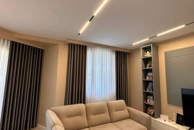 Jepet Apartament 2+1 me qera ne Astir River Residence