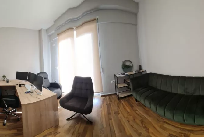 Business Property for Rent 3+1 in Tirana - 160,000 Leke