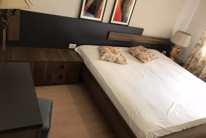 Appartamento in affitto a Tirana 3+1, Arredato