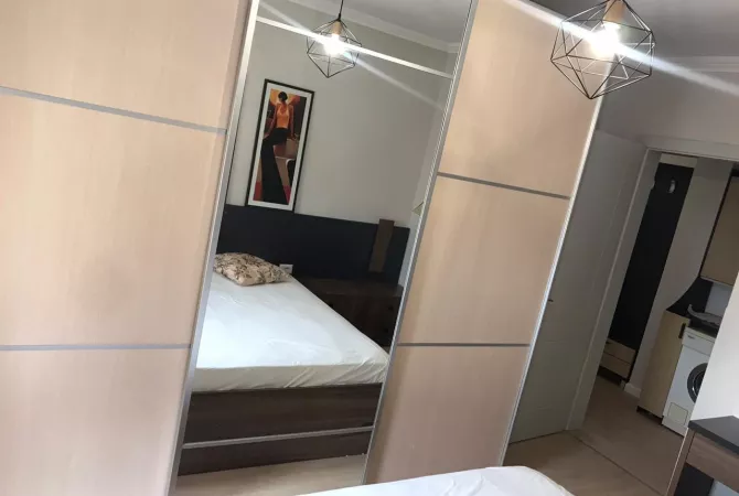 Appartamento in affitto a Tirana 3+1, Arredato