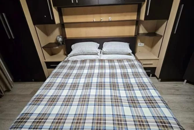 Shtepi me qera Apartament ne Tirane, 2+1, Mobilimi E mobiluar, Pagesa 750  Euro.