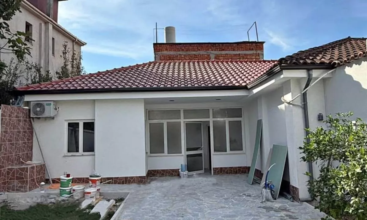 Shtepi me qera Shtepi Private ne Tirane, 2+1, Mobilimi E mobiluar, Pagesa 500  Euro.