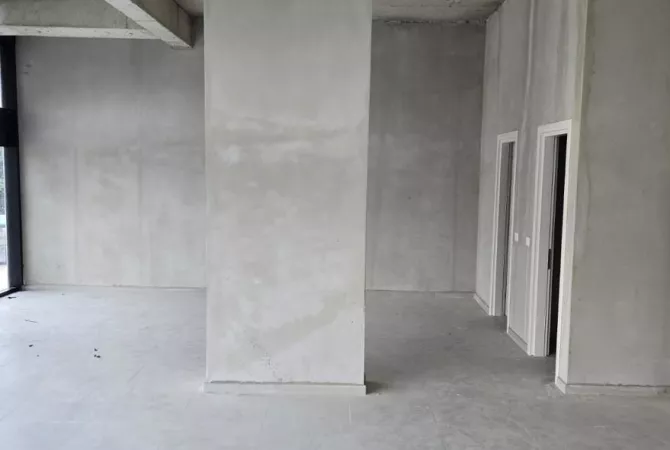 Business Property for Rent 3+1 in Tirana - 1,200 Euro