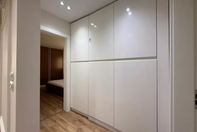 Shtepi me qera Apartament ne Tirane, 2+1, Mobilimi E mobiluar, Pagesa 800  Euro.