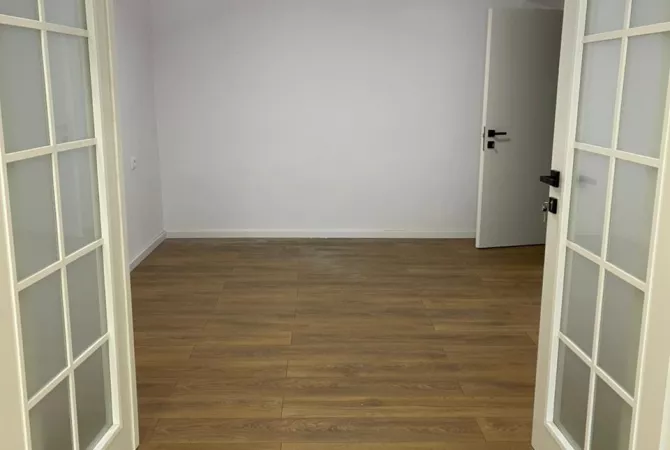 Business Property for Rent 1+1 in Tirana - 650 Euro