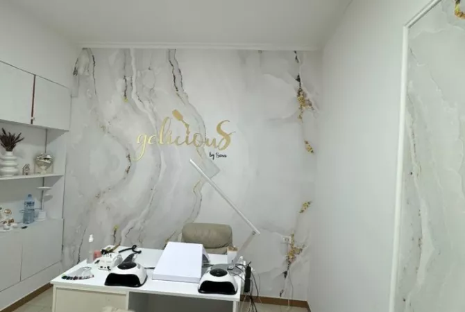 Business Property for Rent 1+1 in Tirana - 27,000 Leke