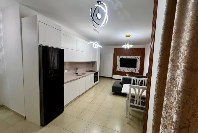 Shtepi me qera Apartament ne Tirane, 2+1, Mobilimi E mobiluar, Pagesa 650  Euro.