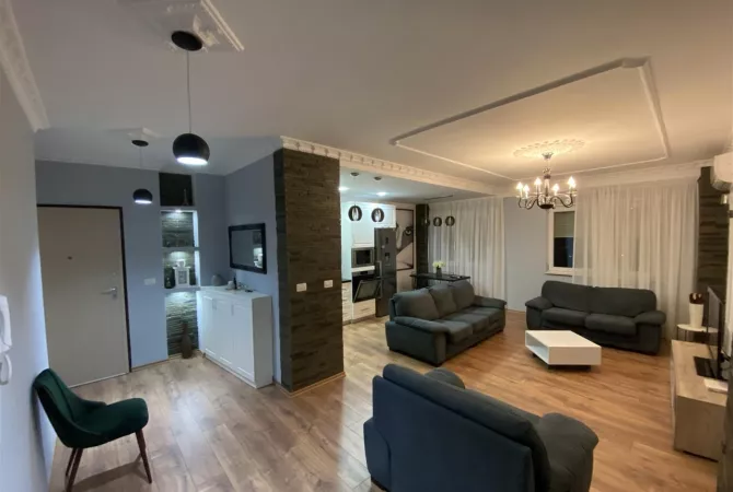 Jepet me qira apartament 2+1+2 ne Astir.