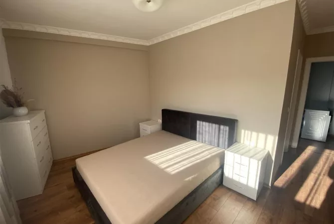 Appartamento in affitto a Tirana 2+1, Arredato