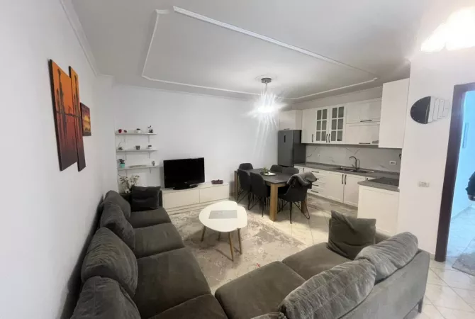 Jepet me Qera Apartament 2+1 ne Astir