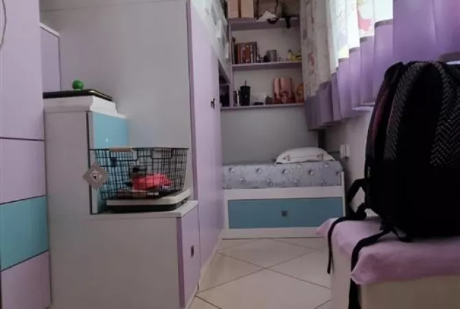 Shtepi me qera Apartament ne Tirane, 2+1, Mobilimi E mobiluar, Pagesa 450  Euro.