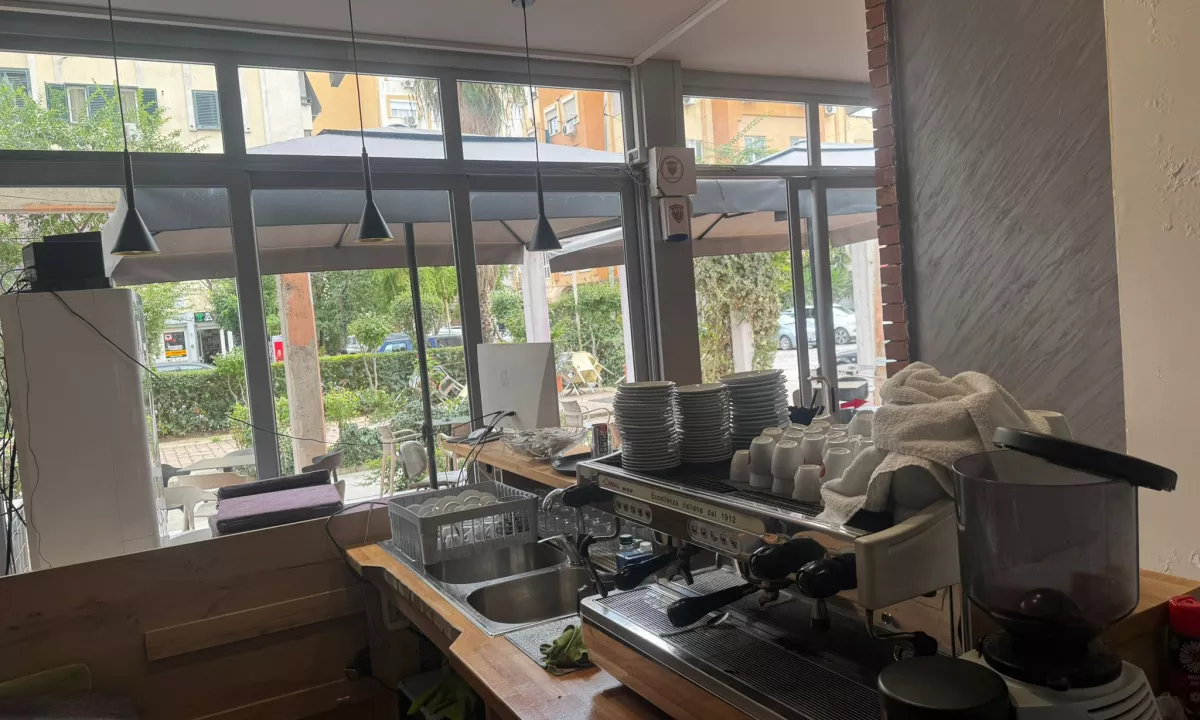 Jepet me qira lokal ne zonen e kerkuar te Laprakes – Blloku Gintash